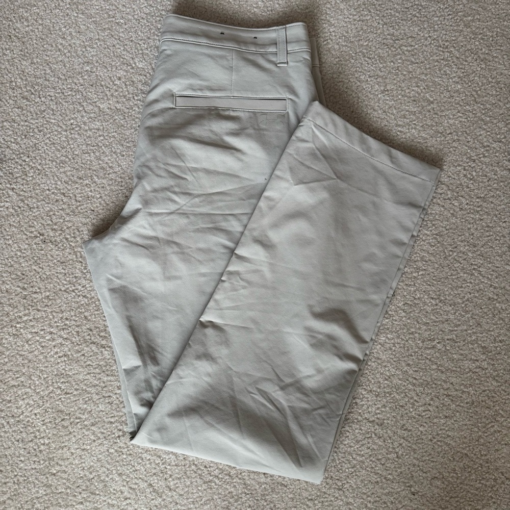 Under Armour Men’s Showdown Tapered Gold Pants